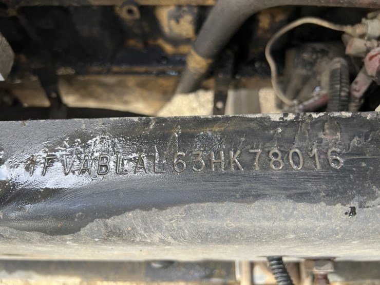 2003-freightliner-fl50-image-18