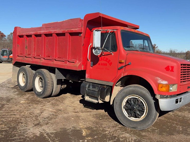 1993-international-4900-image-2