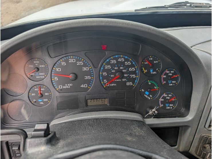 2005-international-durastar-4300-image-30