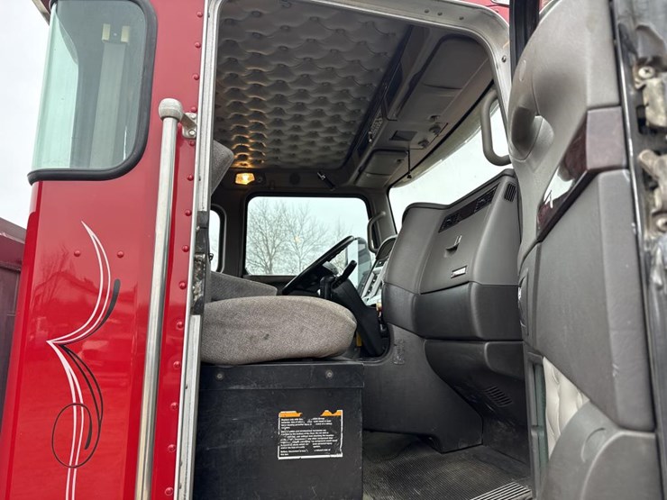 kenworth-t800-image-36