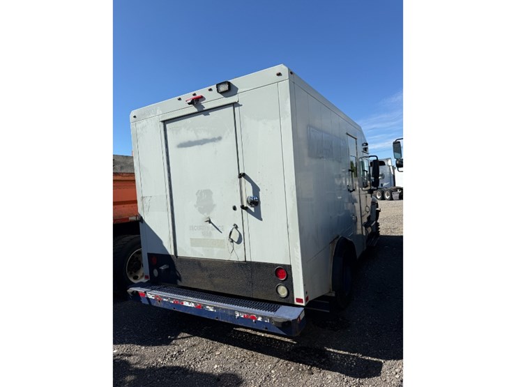 international-durastar-4300-image-4