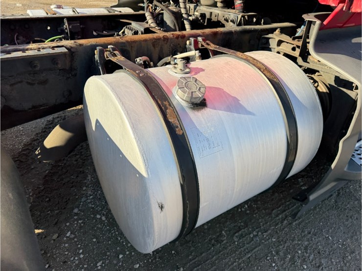 2019-international-lt-image-11