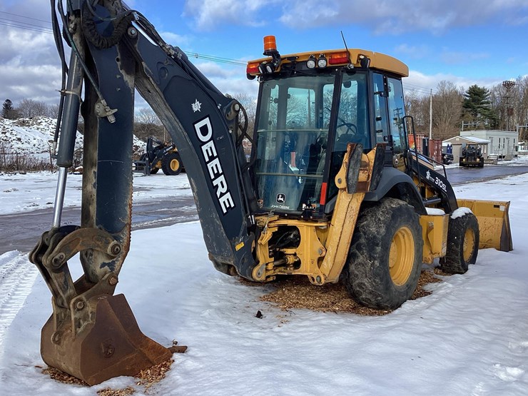 2020-john-deere-310-image-4