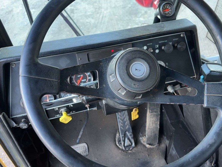 1993-grove-tms700b-image-59