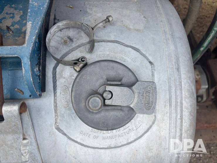 peterbilt-377-image-23