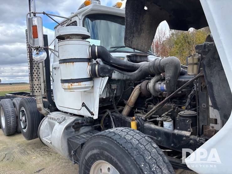 1986-mack-rd686-image-25