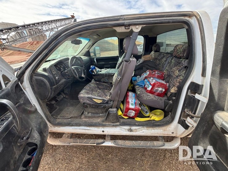 chevrolet-silverado-2500hd-image-66