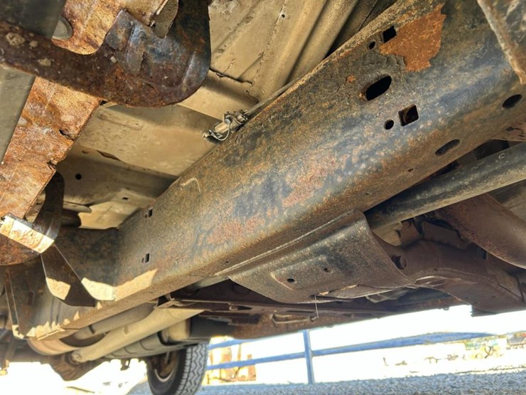 2015-chevrolet-silverado-2500hd-image-87