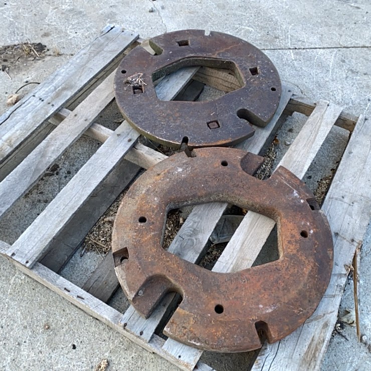 2 IH wheel weights