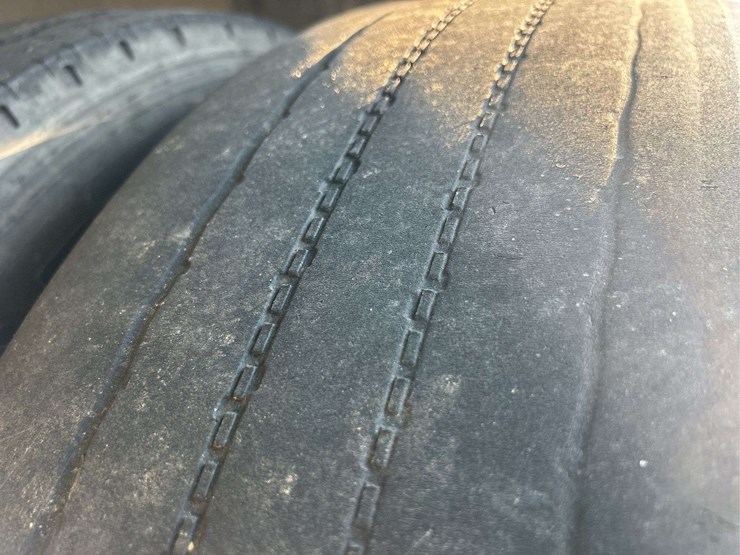 2006-freightliner-mt55-image-12