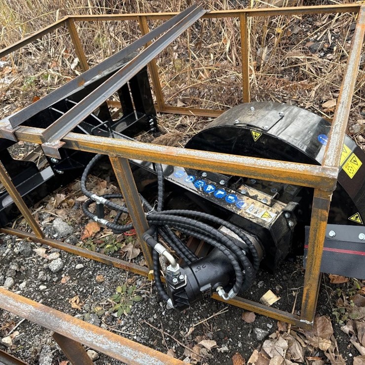 New TopCat Co HD Hydraulic Skidloader Stump Grinder Attachment Model ECSSSTG200