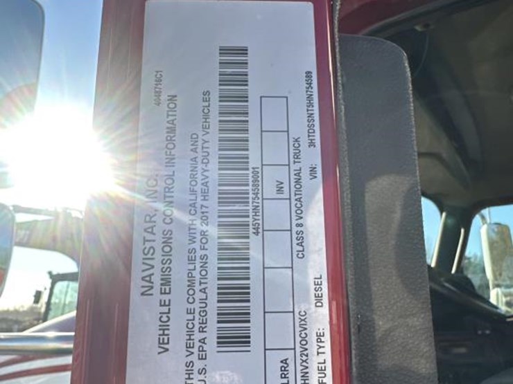 2017-international-hx615-image-78