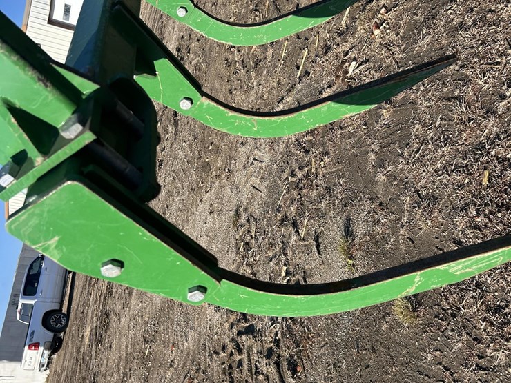 2021-john-deere-6175m-image-10