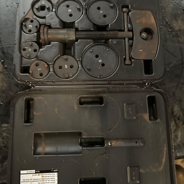 Maddox Co Disc Brake Pad and Caliper Service Tool Kit Model MF11-1