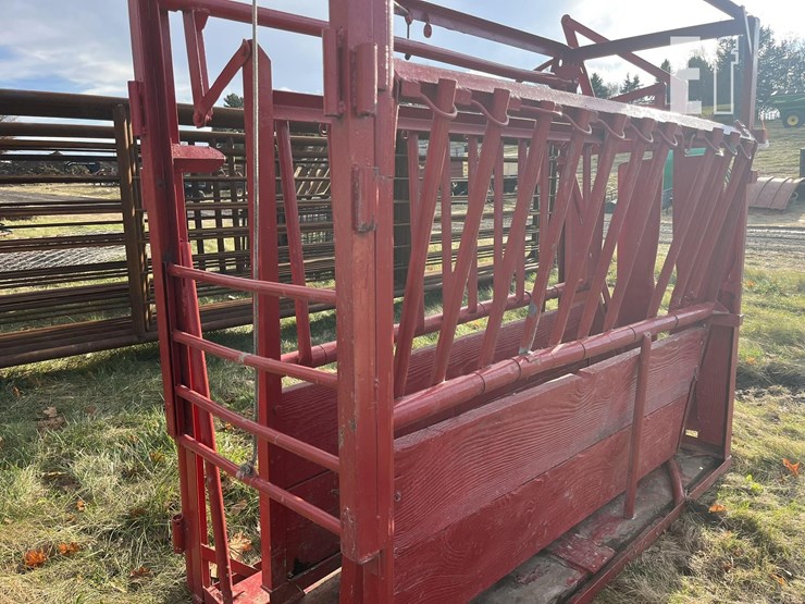 homemade-livestock-chute-image-7