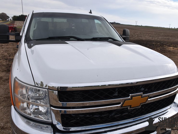 chevrolet-silverado-2500-image-15