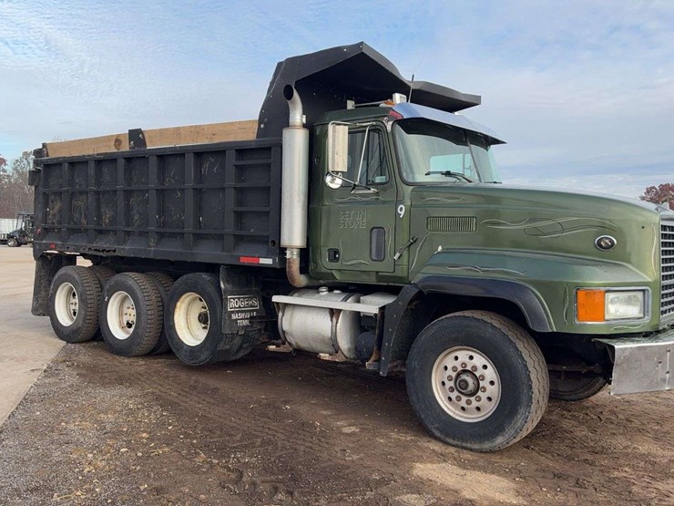 1999-mack-cl713-image-2