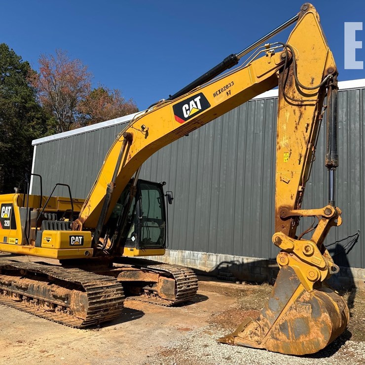 2022 CATERPILLAR 320