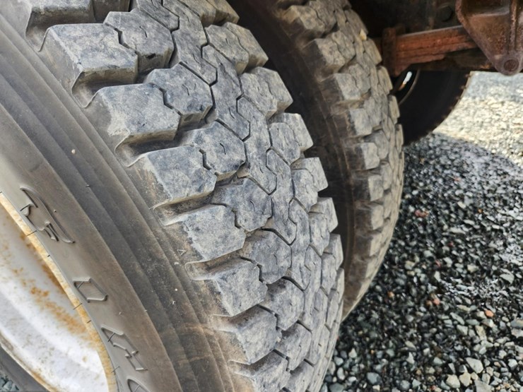 international-durastar-4300-image-79