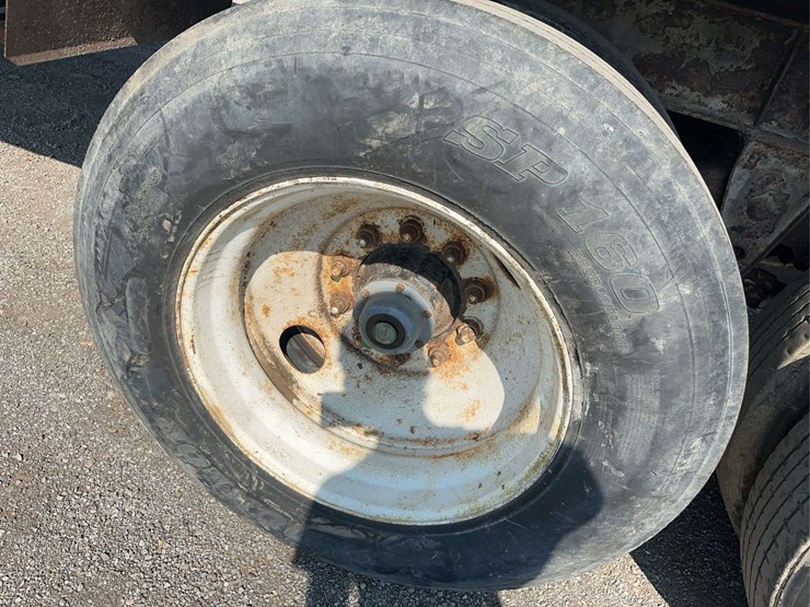 1995-wheeler-gh2-hopper-bottom-trailer-image-6