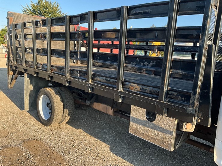 2019-ford-f550-image-10