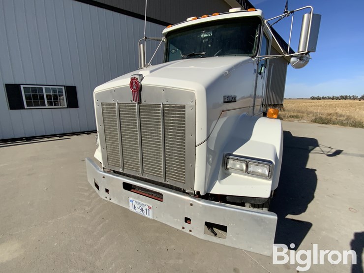 kenworth-t800b-image-15