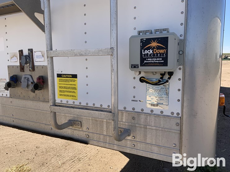 stoughton-grain-trailer-image-11