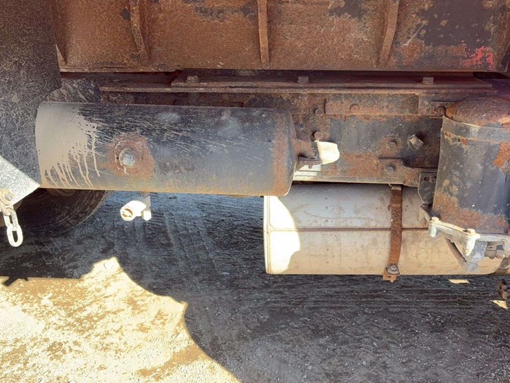 1993-international-4900-image-16