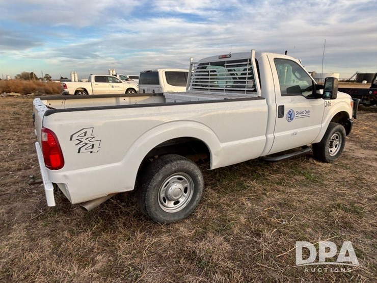 ford-f250-xl-image-3