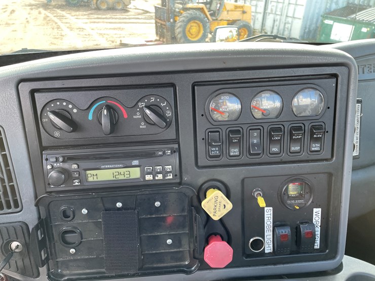 international-8600-image-36