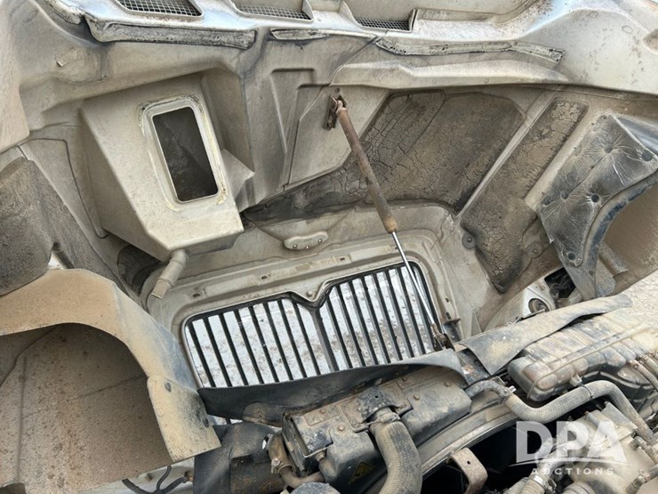 international-prostar-image-68