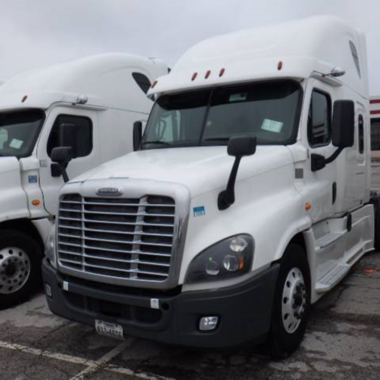 FREIGHTLINER CASCADIA 125