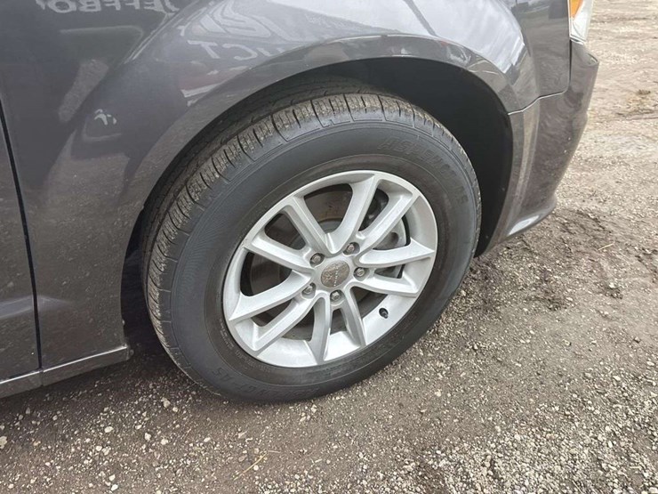 2019-dodge-grand-caravan-image-11