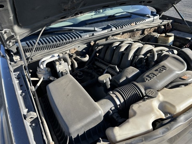 2007-ford-explorer-xlt-image-34