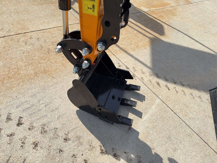 2025-miva-va13c-mini-excavator-image-9