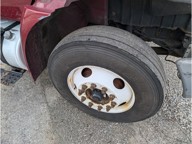 2014-international-durastar-4300-image-13