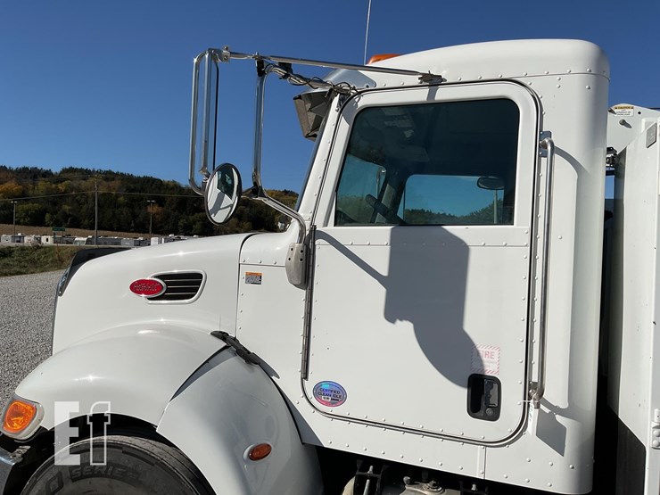 peterbilt-337-image-47