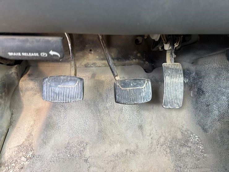 2006-ford-f550-image-73