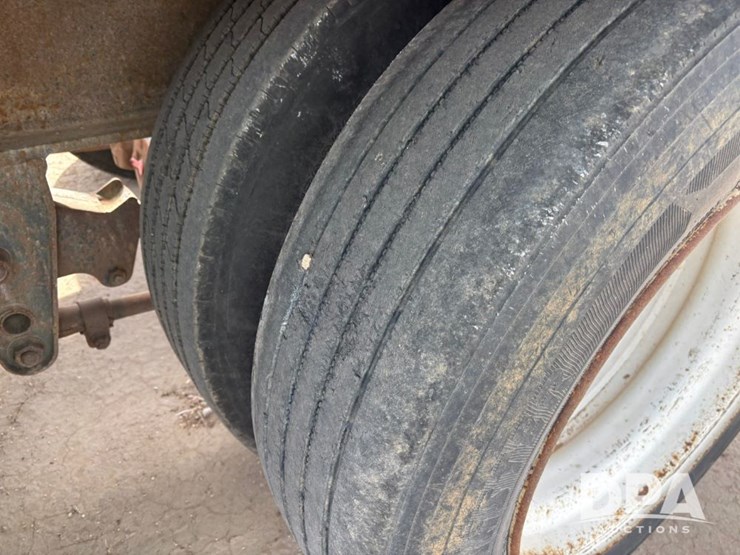 neville-tender-trailer-image-29