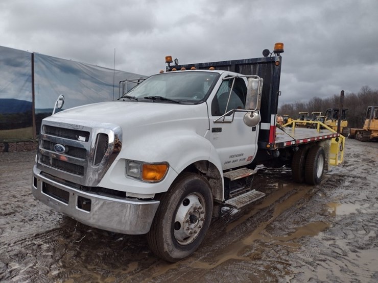 2005-ford-f650-image-33