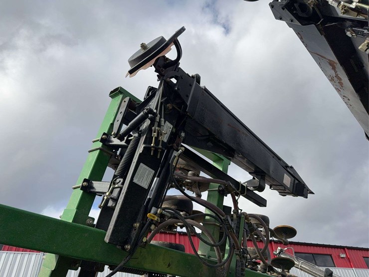 2011-john-deere-1990-image-28