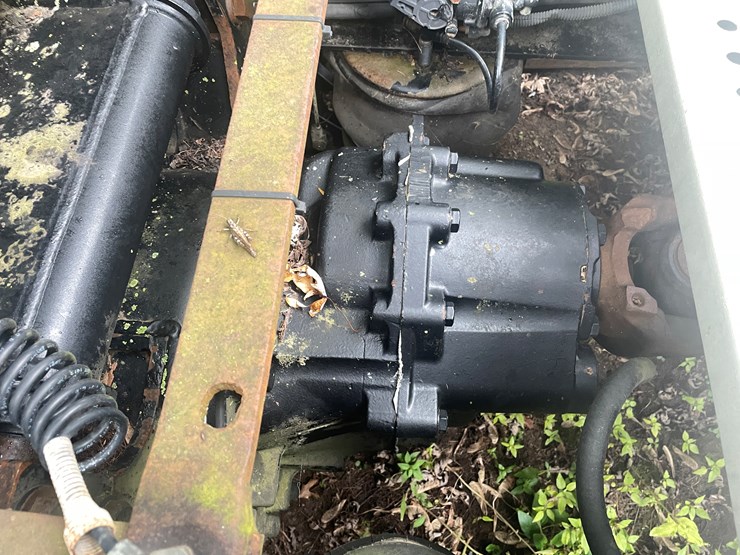 #210-•-2009-international-eagle-semi-tractor-(fall-creek,-wi)-(has-wi-title)-image-16