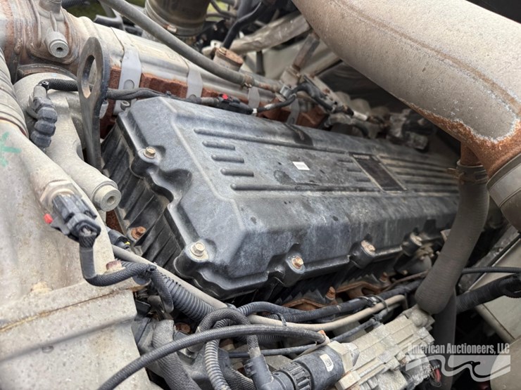 2017-international-prostar-image-8