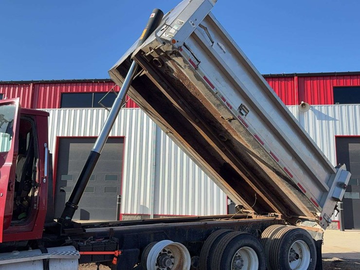 1995-ford-ltl9000-image-46