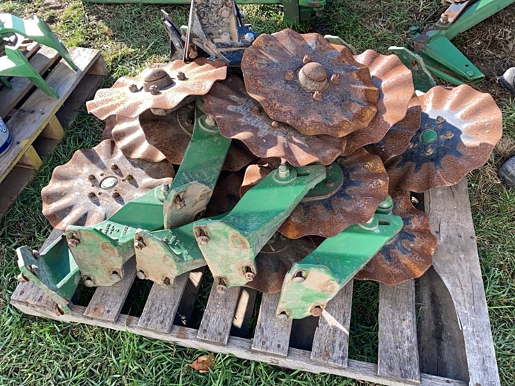 john-deere-7200-image-1