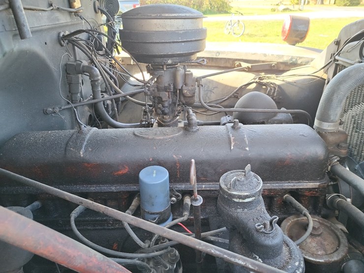 1953-gmc-354-24-round-top-cab-single-axle-grain-truck--needs-axle-shaft-image-62