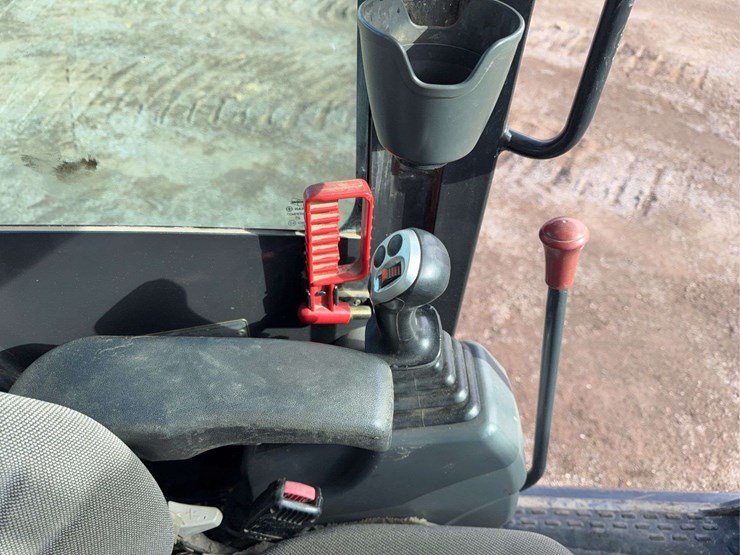 2016-bobcat-e85-image-62