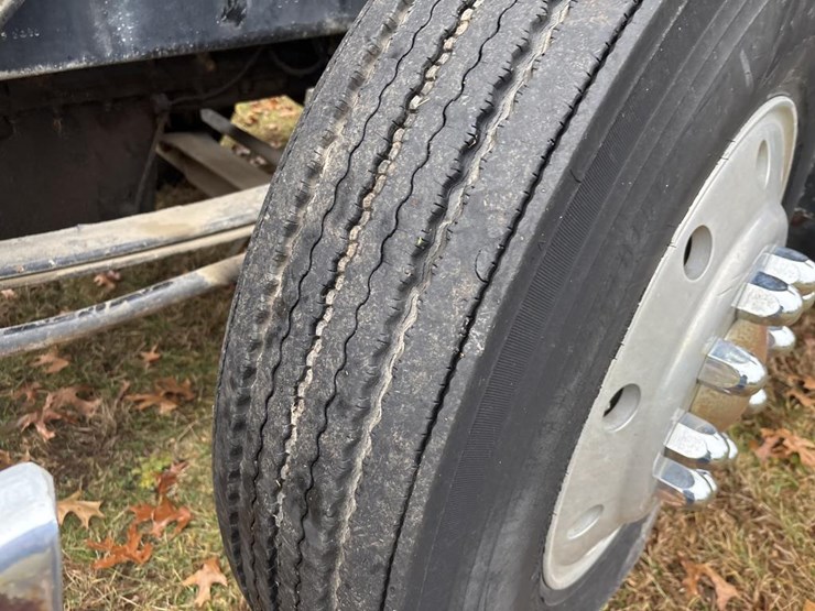 1988-peterbilt-377-image-67