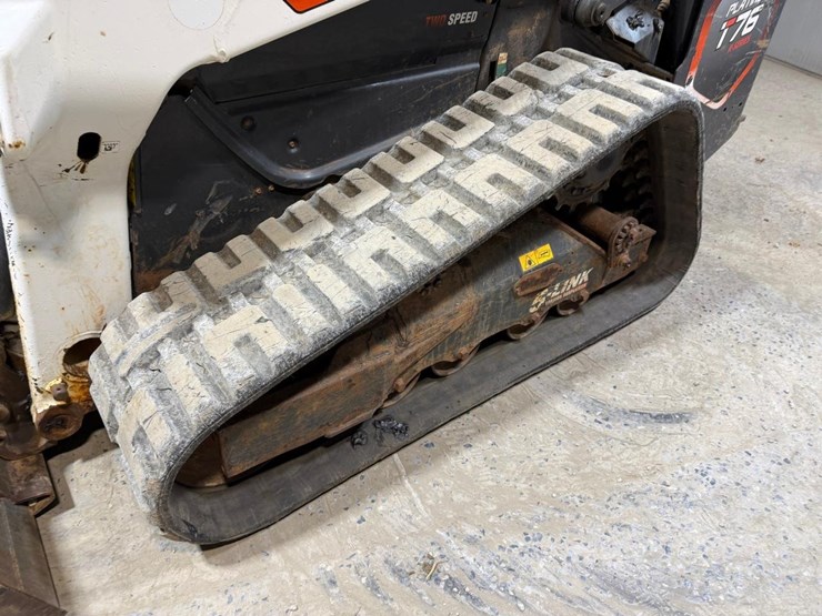 2022-bobcat-t76-image-12