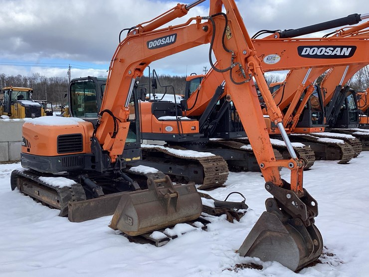 2015-doosan-dx85r-hydraulic-excavator-sn:dhkceaavhe6001366-image-3